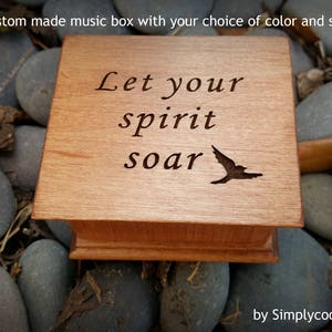 Inspirational gift - Motivational box - Engraved Music Box with Let Your Spirit Soar, choose color and song, Simplycoolgifts