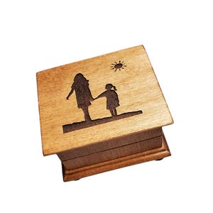 Mom Daughter Gift For Mom Music Box Mother's day Custom-Made You Are My Sunshine Gift for Daughter Wooden Music Box Choice of Song