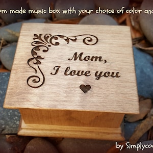 Mom I love you gift - Wooden Music Box - Mom gift - Custom Music Box -  Personalized Music box - Music Box Custom Song