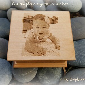 photo gift, photo gift for mom, custom engraved music box, music box, personalized gift, custom photo gift, gift for mom, xmas