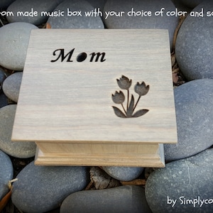 Tulip Gift Box - Gift For Mom - Custom Music Box - You Are My Sunshine - Music Box Custom Song - Engraved Wooden Box