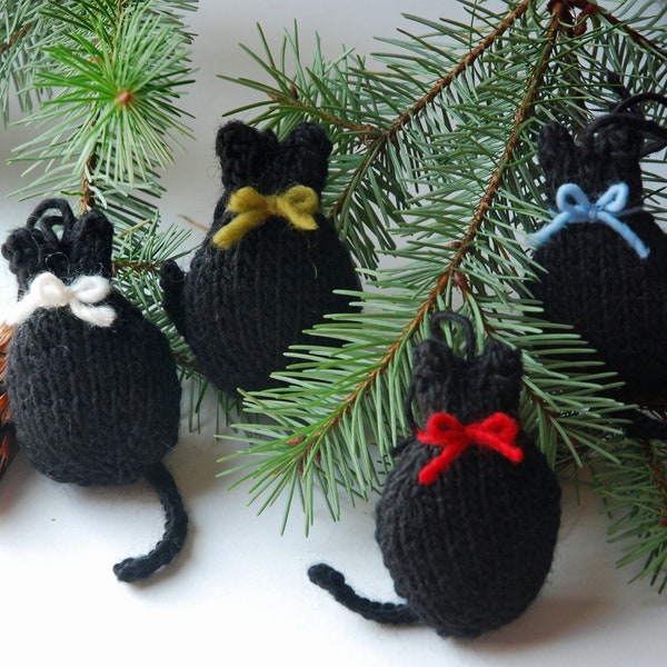 MADE TO ORDER - Knitted Black Cat Folk Art Christmas Tree or Halloween Ornament