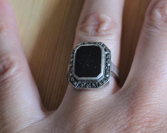 Pretty antique edwardian art deco sterling silver black onyx ring with marcasites / art deco sterling silver onyx ring / UCNNBL