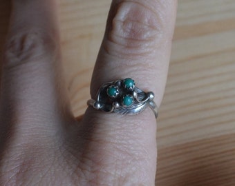 Beautiful vintage retro style southwest sterling silver ring with turquoise / vintage sterling silver turquoise leaf ring / MJSSSA