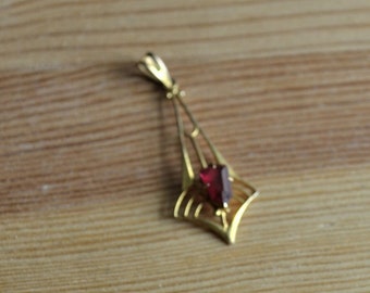 Lovely antique edwardian art deco 10k gold otsby & barton lavalier pendant with ruby paste / VCIMMA