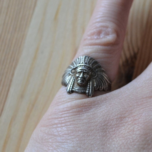 Beautiful antique art deco sterling silver indian chief ring / antique southwest sterling silver indian head ring / CVKOMA