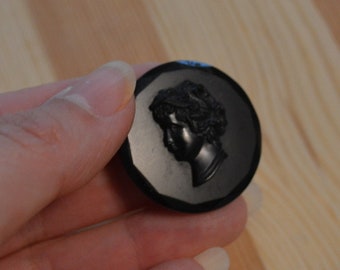 Beautiful antique black czech glass victorian mourning brooch / antique black cameo brooch / NEJSSP