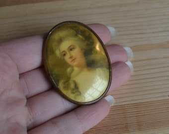 Pretty antique victorian gold tone portrait brooch with georgian painting image / antique georgian style portrait brooch / NDIIFN