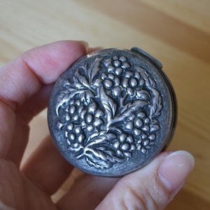 Beautiful antique victorian sterling silver trinket or ring box / victorian silver rose jewelry box/ ring box / MCKYSL
