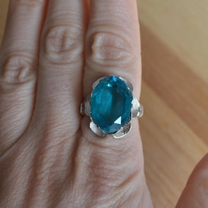 Gorgeous antique art deco sterling silver solitaire cocktail ring with sapphire blue paste gem / art deco silver statement ring / EWNBCB