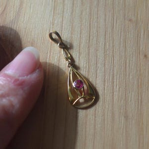 Antique edwardian art nouveau 10k gold lavalier pendant with ruby paste / CTTTCN