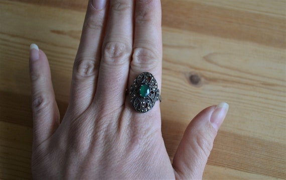 Pretty marcasite ring with - Gem