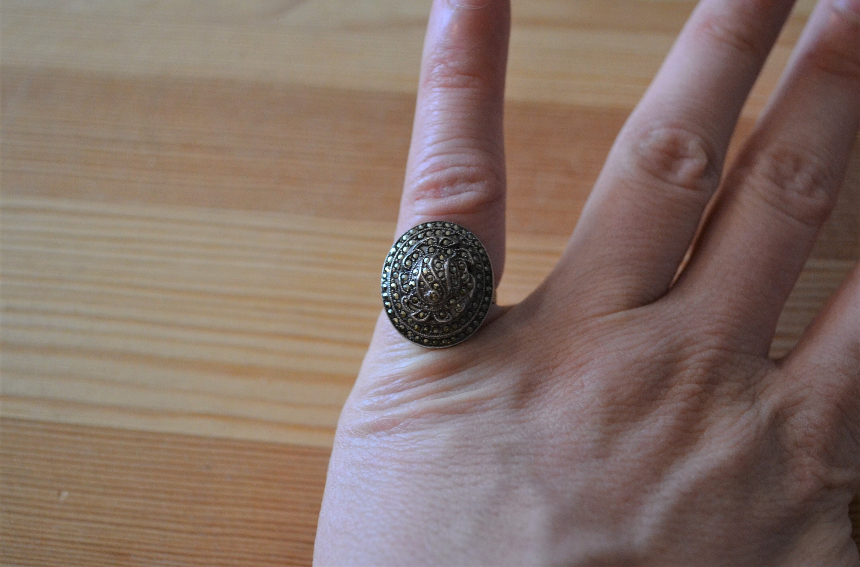 Beautiful antique art deco sterling silver rose ring with