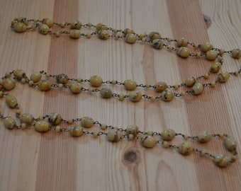 Amazing antique art deco long flapper speckled venetian glass necklace with brass wire fittings / PSNMAS