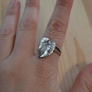 Art Deco vintage antique silver effect leaf ring size P