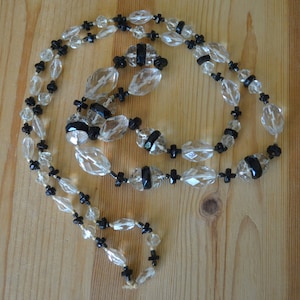Beautiful antique art deco / midcentury white and black faceted czech glass necklace / art deco statement necklace / MMGGCL