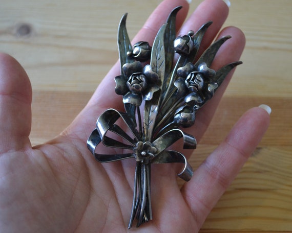 Pretty antique art deco sterling silver flower brooch with bow / antique art deco sterling silver flower brooch / MXTGXM