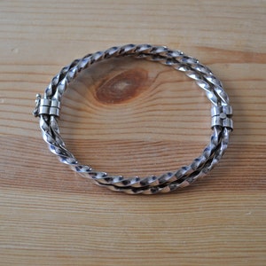 Beautiful vintage sterling silver twisted double rope hinged bangle / vintage sterling silver twist bangle / CLXUSQ
