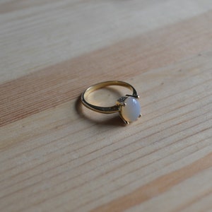 Beautiful vintage victorian style 14k gold ring with moonstone / 14k gold moonstone ring / 14k solitaire ring / WERTJJ image 2