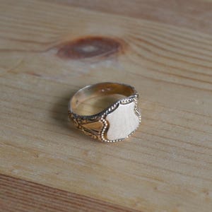 Nice antique victorian edwardian 14k gold filled signet ring / antique victorian shield shape mens filigree signet pinky ring / WNBVCD