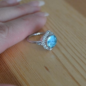 Gorgeous antique art deco sterling silver cocktail ring with aquamarine blue glass gem / antique art deco cocktail ring / PLWQBV