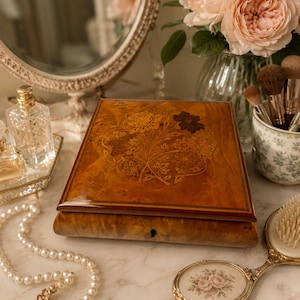Gueissaz Music Box - Etsy