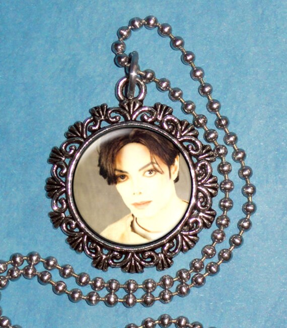 Michael best sale jackson pendant