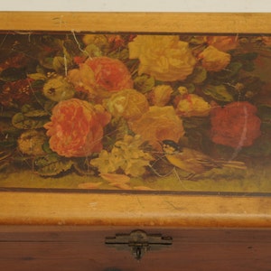 Dovetailed Roses Trinket Box Wood image 5