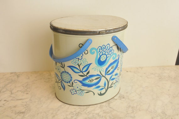 Metal Picnic Basket