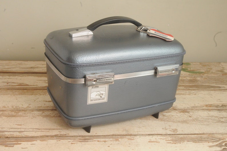 american tourister train case