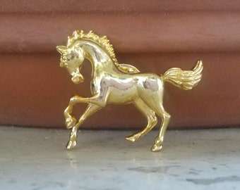 Horse Metal Gold Plated Brooch Pin, Equestrian Jewelry, Horse Jewelry, Horse Lover Jewelry, Equestrian Pin