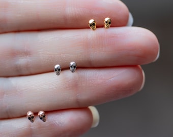 Tiny Rose Gold Skull Earrings: Gothic Studs for Sensitive Ears