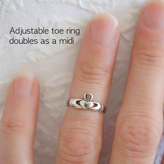 Adjustable claddagh ring deals