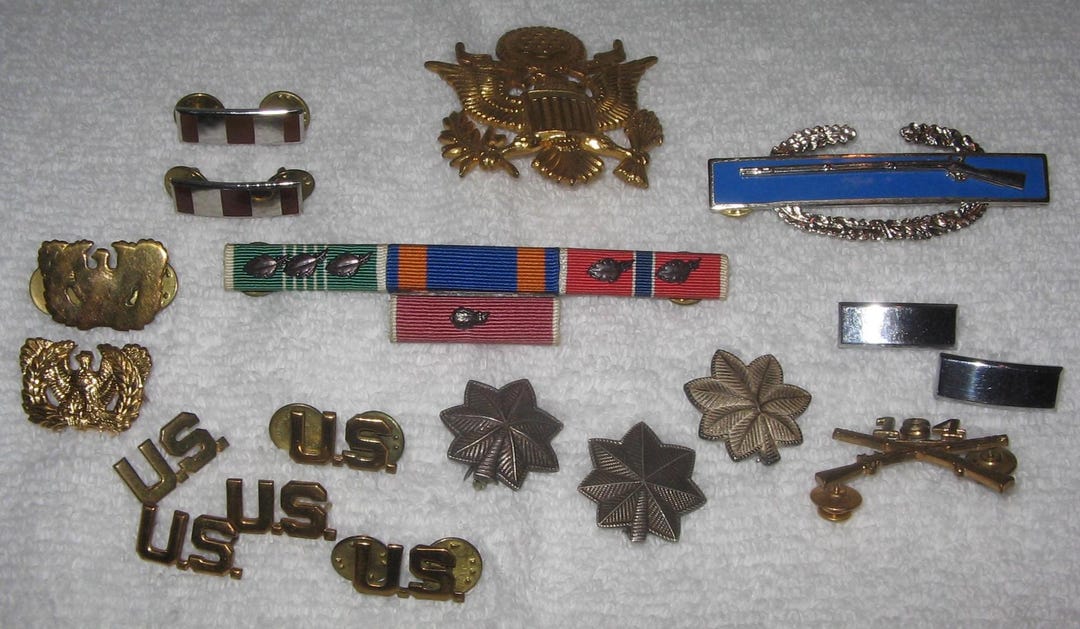 United States Military Insignia Ribbons Rank Pins Vintage Collectible ...