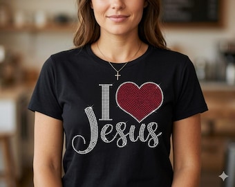 Camiseta "Eu amo Jesus" com strass.
