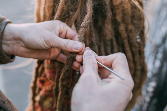 Dread Crochet Hook vs. Dreadlock Tool﻿: What's the Difference