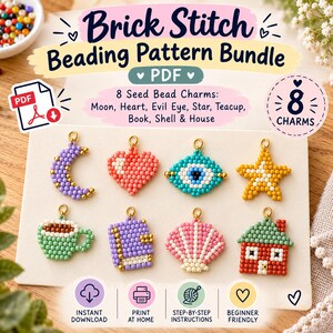 Può includere: Un pacchetto di schemi per perline Brick Stitch in PDF con 8 ciondoli in perline: luna viola, cuore rosa, occhio azzurro, stella gialla, tazza verde, libro viola, conchiglia rosa e casa rossa, ognuno dotato di un anellino dorato.