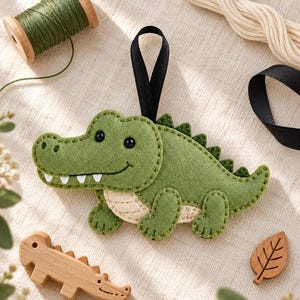 Felt Crocodile Ornament Pattern, Baby Alligator PDF Sewing Pattern, Crocodile Gift, Jungle Nursery Decor, Hand Sewing, Instant Download