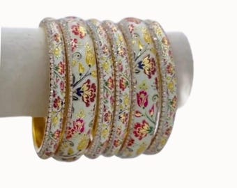Meenakari Kalamkari Armreif-Set: Traditioneller Schmuck mit floralem Design