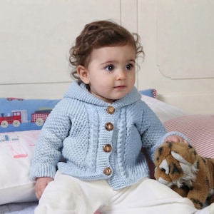 Strickmuster für Baby-Kapuzenjacke (PDF), Zopfmusterpullover, Pixie-Kapuzenjacke, Download für Neugeborene