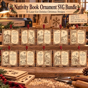 Könnte beinhalten: Ein Set aus zehn lasergeschnittenen Holzornamenten in Buchform mit Krippenszenen und Text. Jedes Ornament hat ein rot kariertes Band. Ein Schild zeigt den Titel Nativity Book Ornament SVG Bundle, 10 Laser Cut Christian Christmas Designs, Width: 30 cm, Height: 25 cm, Wood thickness: 3 mm.
