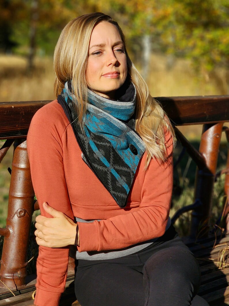 Teal and Black Southwest Adventure Snap Scarf image 10