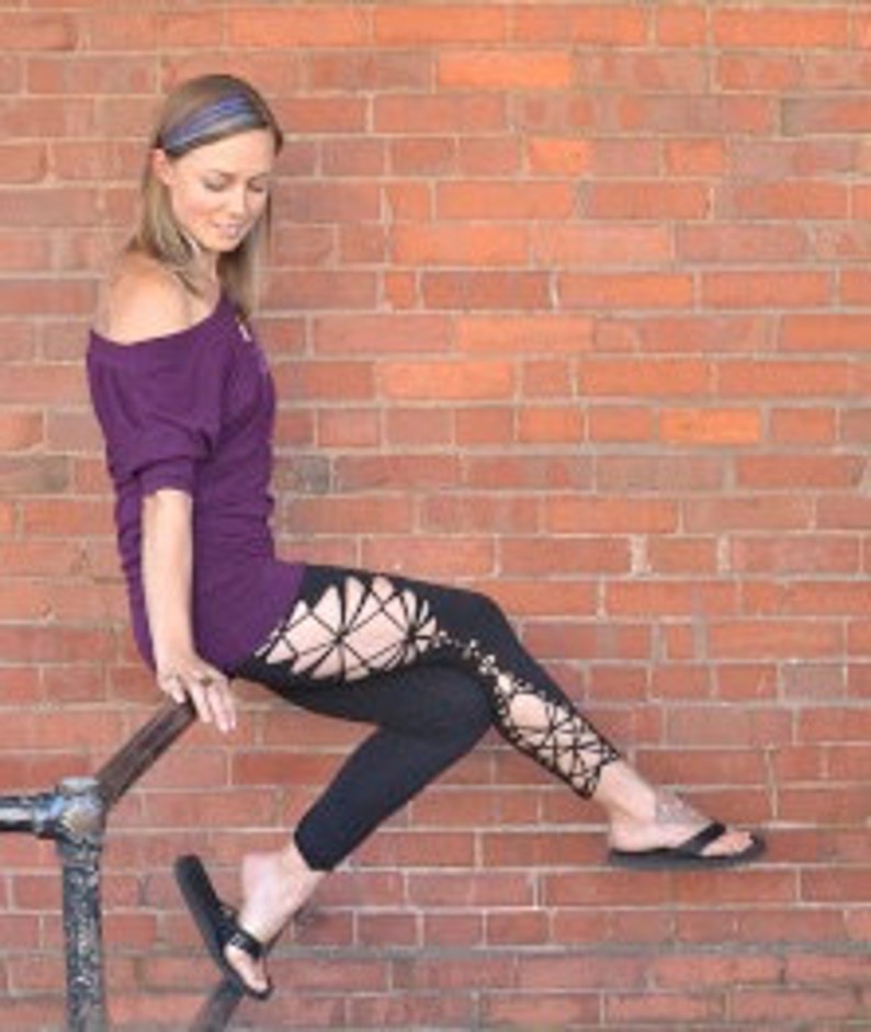 Braided Yoga Leggings HOURGLASS image 5