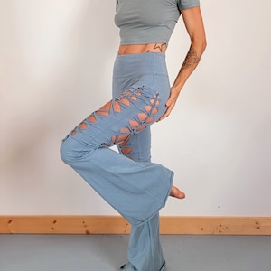 Pantaloni Opal Flares Yoga Pants, pantaloni strappati, regalo per lei, festival, immagine 5