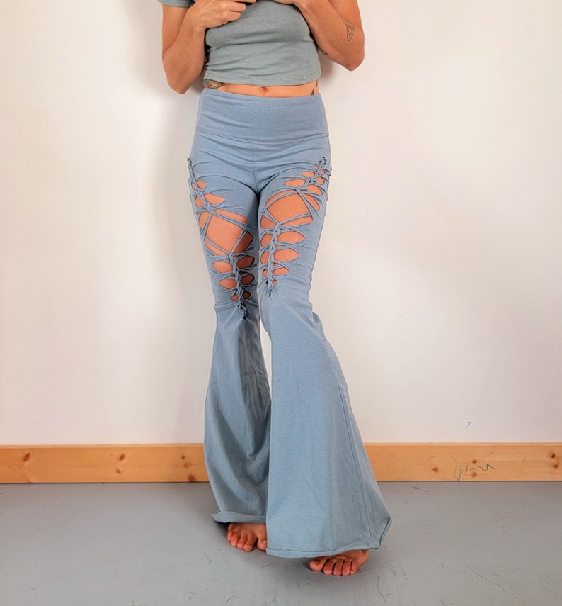 Pantaloni Opal Flares Yoga Pants, pantaloni strappati, regalo per lei, festival, immagine 2