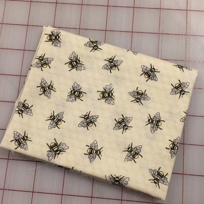Tossed Bees by Timeless Treasures HALF YARD cut of Hive Rules