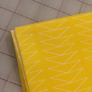 FAT QUARTER taglio di fondazione - Stacks in Lemon