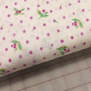 FAT QUARTER cut of Love Letters - Flower Dot in Lilac