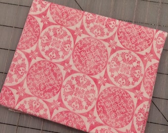 FAT QUARTER cut of Medallion in Pink - cotton quilt fabric