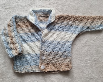 handgebreid babyvestje, gebreide babytrui, blauwe mix trui, vestje 0-3 maanden